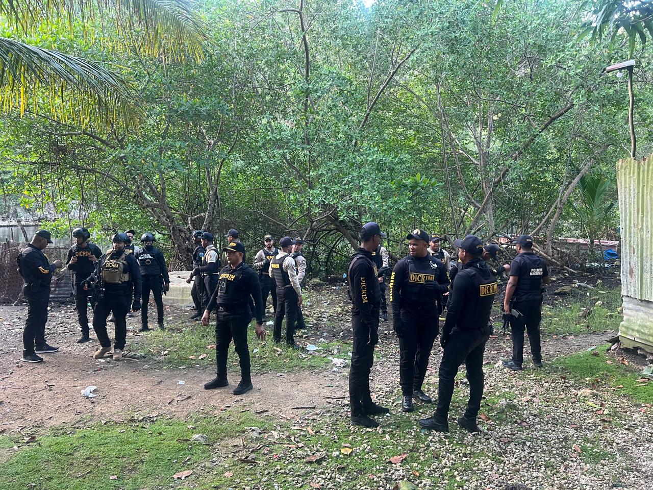 Policía y DNCD ocupan más de 1,500 gramos de presuntas drogas durante operativo en La Romana