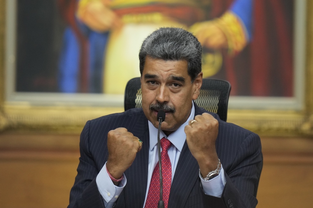 Maduro entregará en enero al nuevo Parlamento el proyecto de reforma constitucional