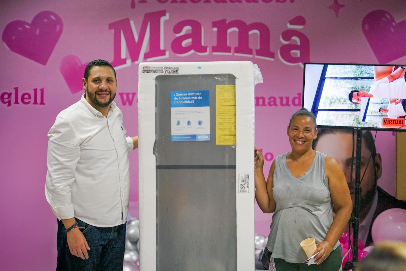 Diputado José Caraballo celebra a el Día de las Madres en la Circunscripción 1 del D.N. - Noticias de hoy en República Dominicana | De Último Minuto