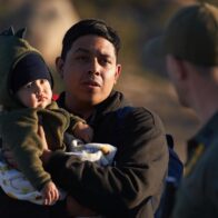 La orden de Trump contra la ciudadanía por nacimiento afectaría a 255.000 bebés al año