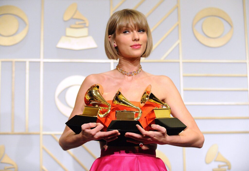 Biography of Taylor Swift, the iconic singer who rewritten the history of pop | Last minute