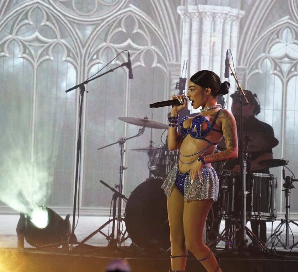 Yailin La Más Viral conquista los Premios Tu Música Urbano con dos premios y una ovacionada actuación - Noticias de hoy en República Dominicana | De Último Minuto