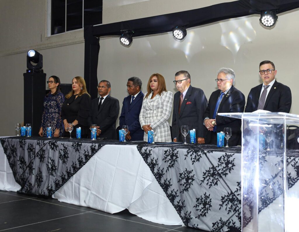 Hospital Materno Dra. Evangelina Rodríguez gradúa 21 especialistas materno-infantil | 2 | Hospital Materno Dra. Evangelina Rodríguez gradúa 21 especialistas materno-infantil