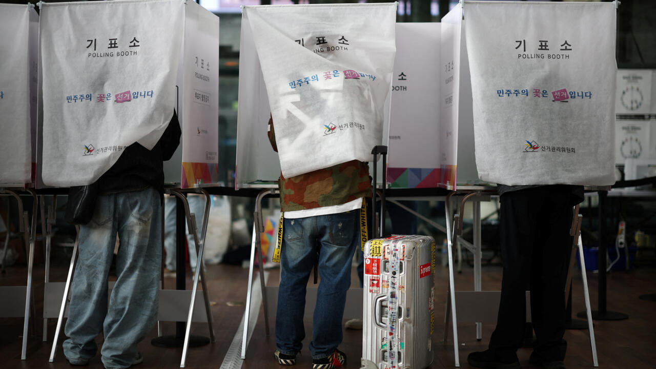 Abren las urnas para las elecciones generales anticipadas en Corea del Sur - Noticias de hoy en República Dominicana | De Último Minuto