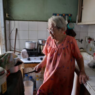Personas mayores en Cuba enfrentan la crisis