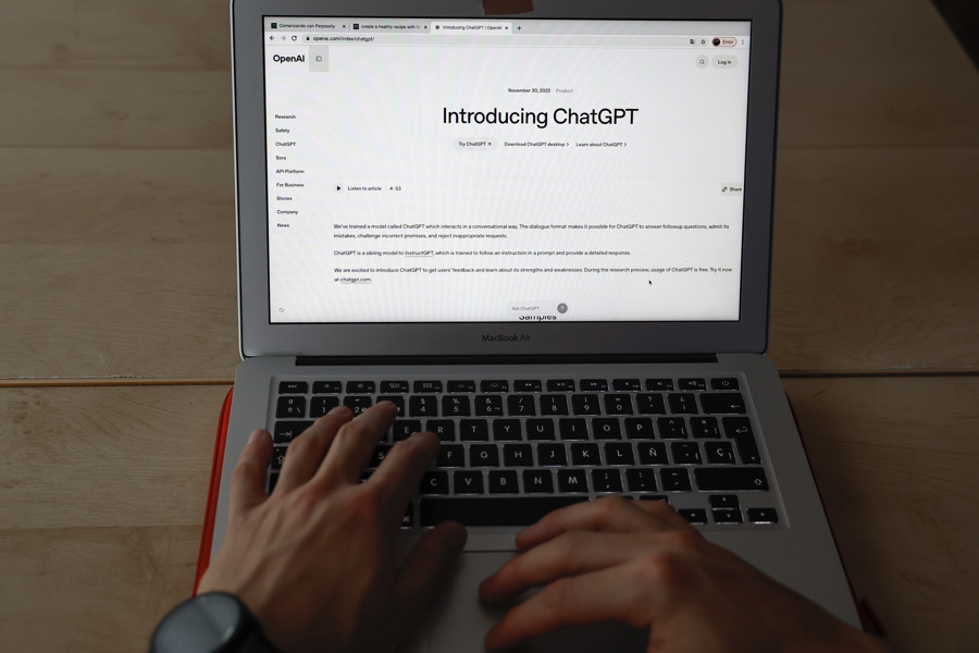 Un estudio internacional concluye que los chatbots de IA como ChatGPT no generan adicción