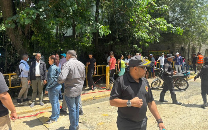 Sin novedades tras más de 18 horas de búsqueda de niña arrastrada por cañada en SDN