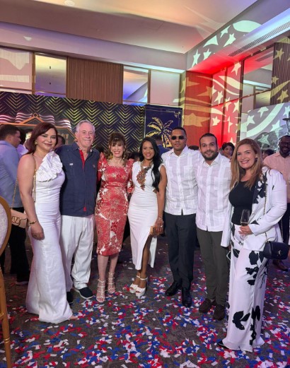 Embajada de EEUU celebra 249 aniversario de su Independencia con presencia del presidente Abinader | 3 | Embajada de EEUU celebra 249 aniversario de su Independencia con presencia del presidente Abinader - Noticias de hoy en República Dominicana | De Último Minuto