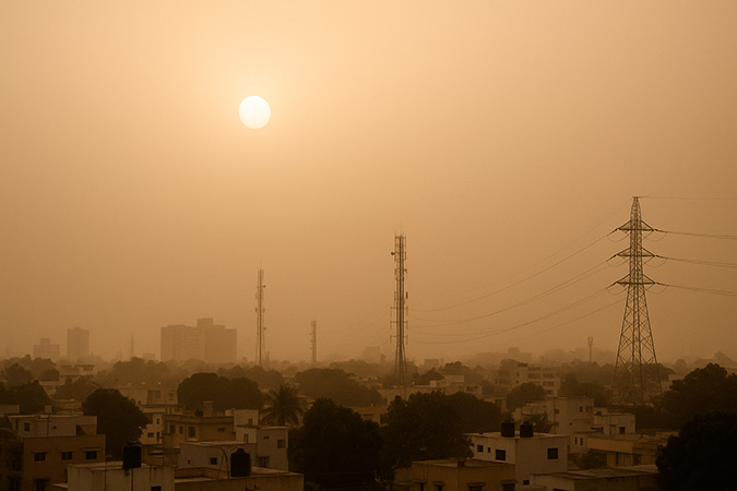 Cielo opaco y calor sofocante marcan el inicio de semana en el país