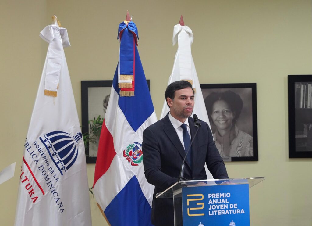 Ministerios de Cultura y Juventud lanzan Premio Joven de Literatura 2025 - Noticias de hoy en República Dominicana | De Último Minuto