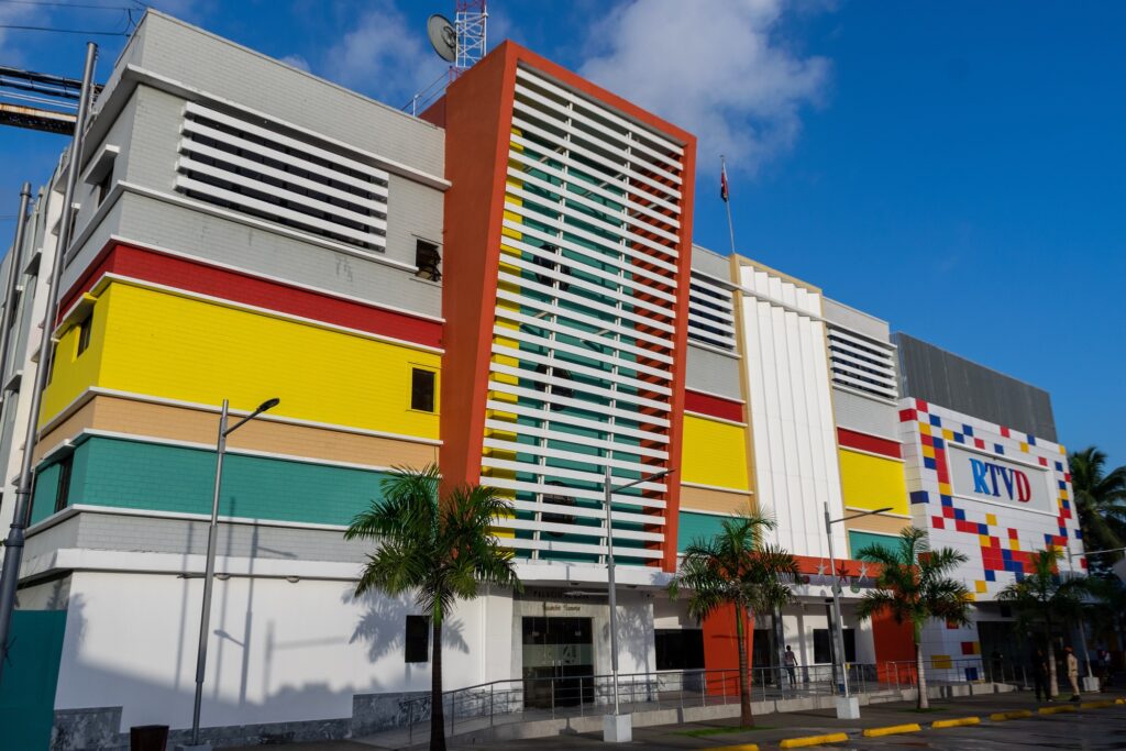 Radio Televisión Dominicana (RTVD): historia, evolución y actualidad de la televisión pública dominicana | 2 | EDIFICIO DE RADIO TELEVISIÓN DOMINICANA RTVD