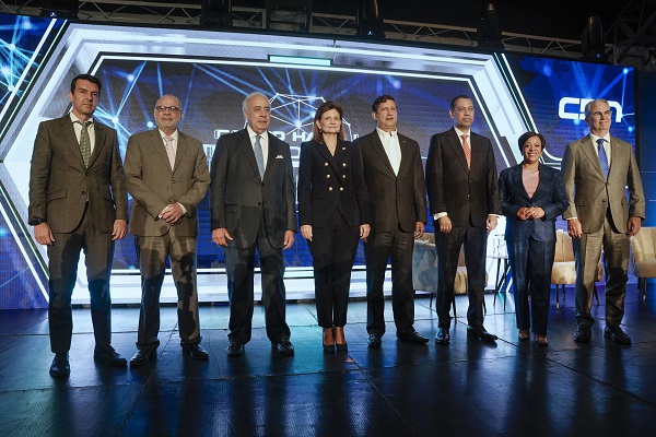 ¡RD apaga la TV del pasado! Gómez Mazara anuncia que en diciembre inicia la Televisión Terrestre Digital - Noticias de hoy en República Dominicana | De Último Minuto