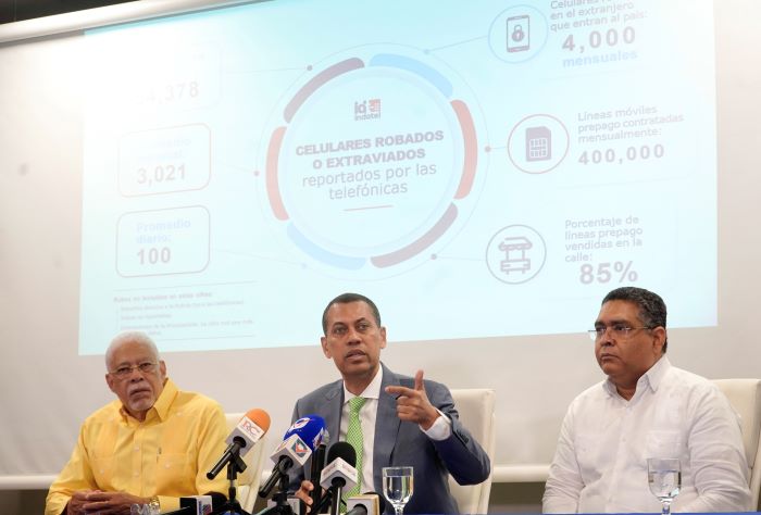 Indotel da plazo de 30 días a empresas telefónicas para depurar SIM cards sin identidad verificada | 2 | Indotel da plazo de 30 días a empresas telefónicas para depurar SIM cards sin identidad verificada - Noticias de hoy en República Dominicana | De Último Minuto