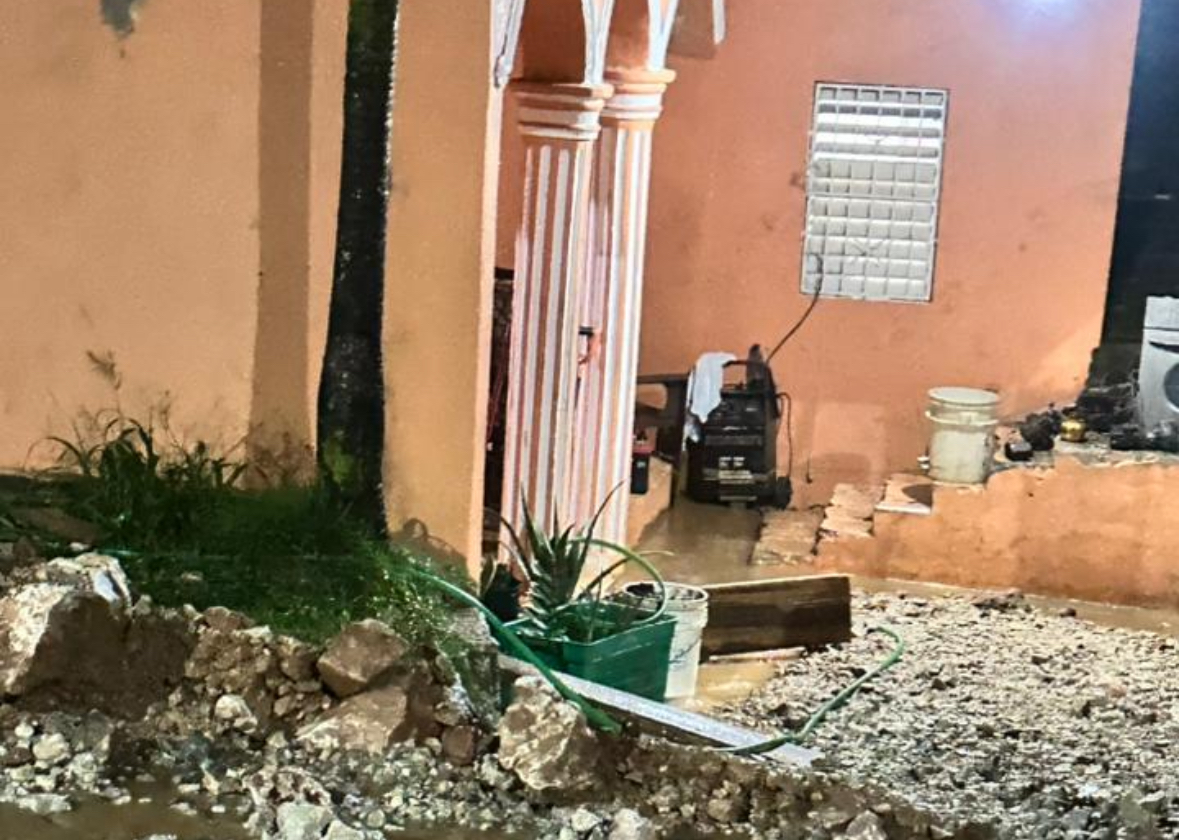 Denuncian inundaciones en sector Zapatica de Samaná por obras viales - Noticias de hoy en República Dominicana | De Último Minuto