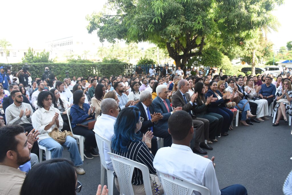 MESCyT otorga 664 becas internacionales para estudios de posgrado | 3 | MESCyT otorga 664 becas internacionales para estudios de posgrado