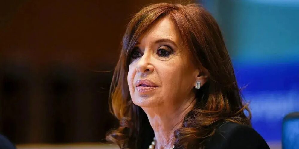 Cristina Fernández pide cumplir su condena con prisión domiciliaria