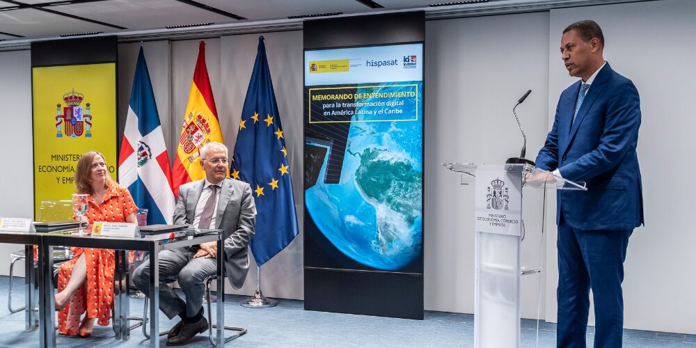 República Dominicana y España impulsan proyecto satelital reducirá brecha digital en zonas rurales | 2 | República Dominicana y España impulsan proyecto satelital reducirá brecha digital en zonas rurales - Noticias de hoy en República Dominicana | De Último Minuto
