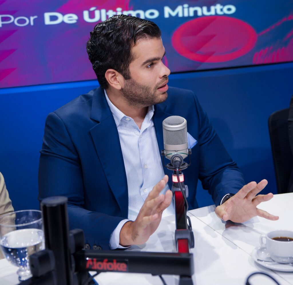 Diputado Vicente Sánchez revela está trabajando en modificación de la ley 172-13 sobre protección de datos personales | 3 | Diputado Vicente Sánchez revela está trabajando en modificación de la ley 172-13 sobre protección de datos personales - Noticias de hoy en República Dominicana | De Último Minuto