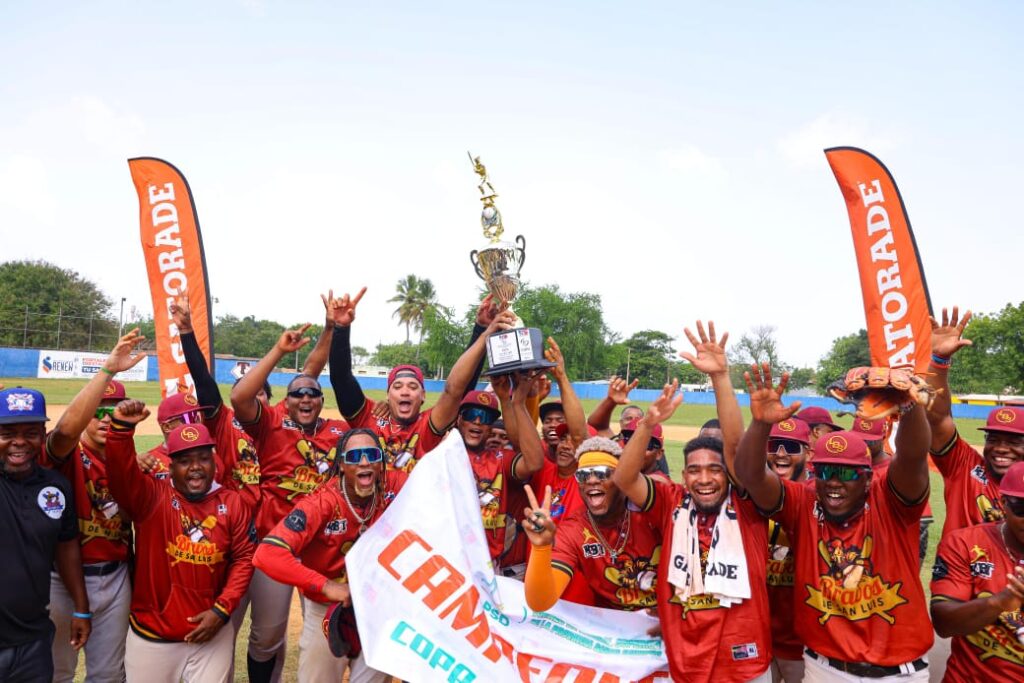 Los Bravos de San Luis se coronan bicampeones del Torneo Superior de la Provincia Santo Domingo | 2 | Los Bravos de San Luis se coronan bicampeones del Torneo Superior de la Provincia Santo Domingo - Noticias de hoy en República Dominicana | De Último Minuto