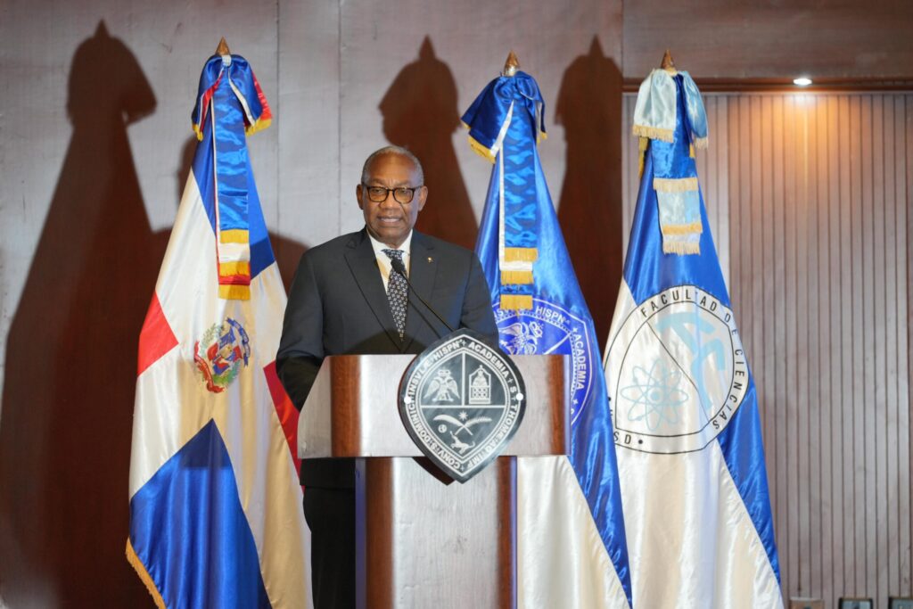 UASD certifica a más de mil profesionales en diplomado sobre Inteligencia Artificial aplicada a la investigación | 4 | UASD certifica a más de mil profesionales en diplomado sobre Inteligencia Artificial aplicada a la investigación - Noticias de hoy en República Dominicana | De Último Minuto