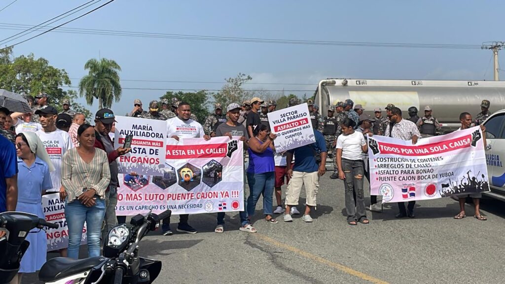 Comunidades de Bonao exigen soluciones urgentes en parada piquetera | 3 | Comunidades de Bonao exigen soluciones urgentes en parada piquetera - Noticias de hoy en República Dominicana | De Último Minuto