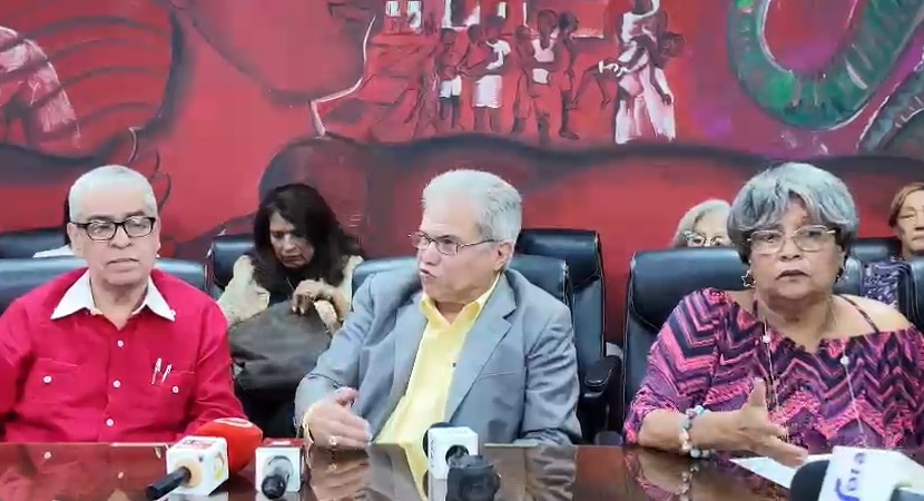 Médicos pensionados insisten en aumento salarial y piden atención del Gobierno