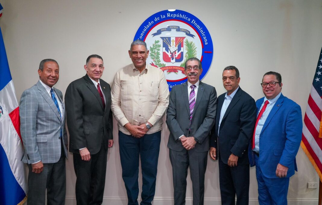 Jorge Asjana realiza visita oficial al Cónsul Dominicano en Nueva York