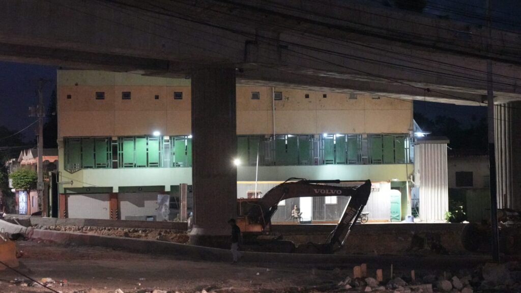 A casi cuatro años de su inicio, así avanzan trabajos finales de extensión Metro hacia Los Alcarrizos | 2 | A casi cuatro años de su inicio, así avanzan trabajos finales de extensión Metro hacia Los Alcarrizos - Noticias de hoy en República Dominicana | De Último Minuto