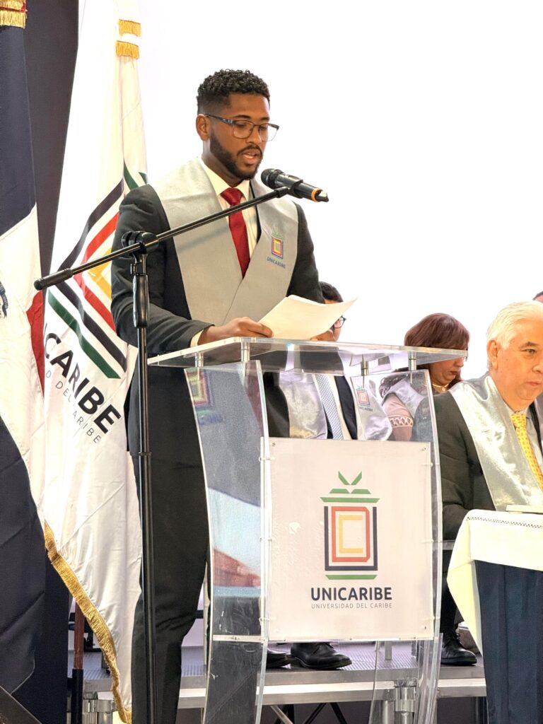 Universidad del Caribe gradúa 413 nuevos profesionales en presencia de autoridades educativas | 2 | Universidad del Caribe gradúa 413 nuevos profesionales en presencia de autoridades educativas - Noticias de hoy en República Dominicana | De Último Minuto