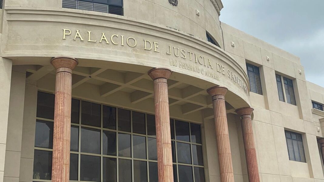 Condenan a 20 años de prisión hombre que intentó asesinar a su expareja en Santiago