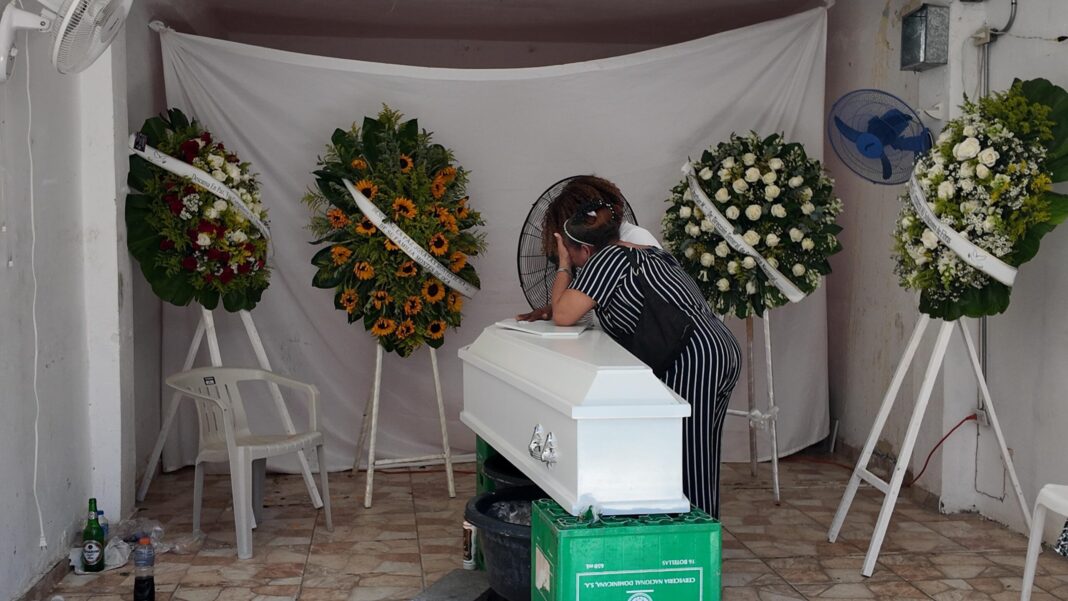 Velan a una de las víctimas del doble homicidio en Herrera; el otro ya fue sepultado