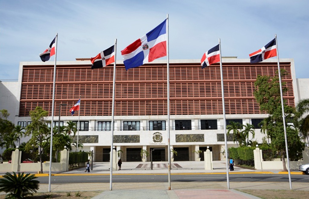 Diputados ponderan experiencia del Grupo Punta Cana para el desarrollo turístico de Cabo Rojo, en Pedernales