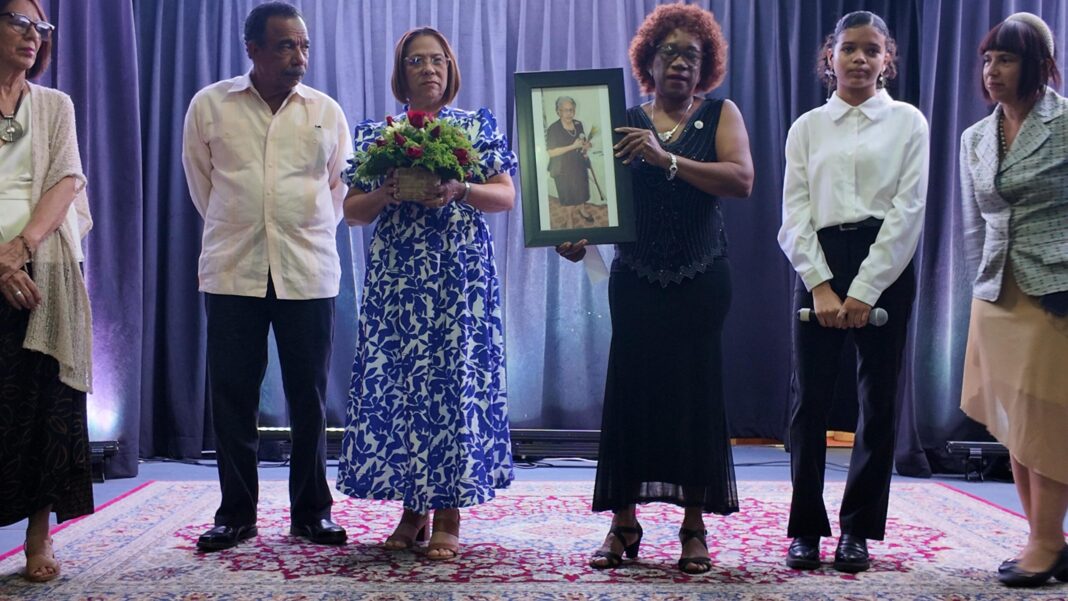 Fundación Arte y Cultura Raíces reconoce a destacadas mujeres del arte y la cultura con el galardón “Abad”