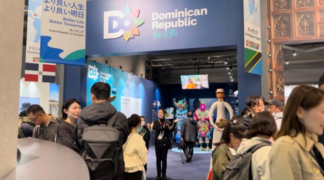 Stand dominicano en Osaka.