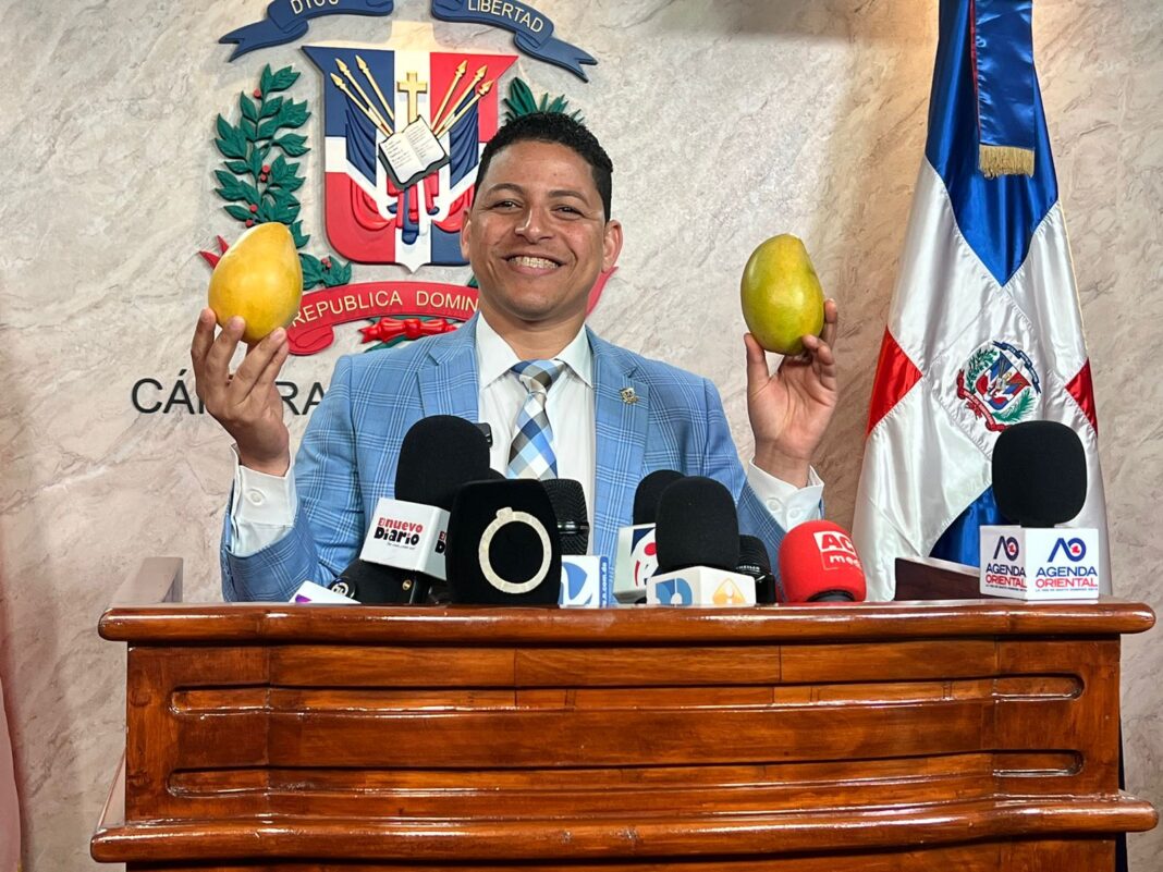 Diputado Luis Báez invita al pueblo dominicano a disfrutar de la Expo Mango 2025
