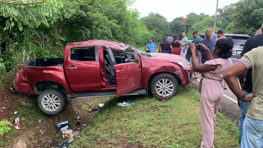 Accidente de tránsito en la “Curva de la Muerte” en carretera Bayaguana-Monte Plata