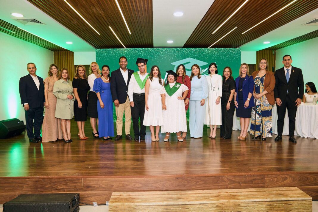 Fundación “Yo También Puedo” celebra segunda graduación con 53 jóvenes en situación de discapacidad
