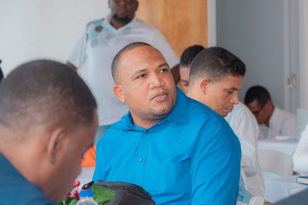 𝗔𝗹𝗰𝗮𝗹𝗱𝗲 𝗘𝗱𝘂𝗮𝗿𝗱𝗼 𝗙𝗮𝗺𝗶𝗹𝗶𝗮 𝗽𝗿𝗲𝘀𝗲𝗻𝘁𝗮 𝗮𝗺𝗯𝗶𝗰𝗶𝗼𝘀𝗼 𝗽𝗹𝗮𝗻 𝗱𝗲 𝗱𝗲𝘀𝗮𝗿𝗿𝗼𝗹𝗹𝗼 𝗽𝗮𝗿𝗮 𝗩𝗶𝗹𝗹𝗮 𝗛𝗲𝗿𝗺𝗼𝘀𝗮 𝗮𝗻𝘁𝗲 𝗮𝘂𝘁𝗼𝗿𝗶𝗱𝗮𝗱𝗲𝘀 𝗱𝗲 𝗹𝗮 𝗿𝗲𝗴𝗶𝗼́𝗻 | 4 | 𝗔𝗹𝗰𝗮𝗹𝗱𝗲 𝗘𝗱𝘂𝗮𝗿𝗱𝗼 𝗙𝗮𝗺𝗶𝗹𝗶𝗮 𝗽𝗿𝗲𝘀𝗲𝗻𝘁𝗮 𝗮𝗺𝗯𝗶𝗰𝗶𝗼𝘀𝗼 𝗽𝗹𝗮𝗻 𝗱𝗲 𝗱𝗲𝘀𝗮𝗿𝗿𝗼𝗹𝗹𝗼 𝗽𝗮𝗿𝗮 𝗩𝗶𝗹𝗹𝗮 𝗛𝗲𝗿𝗺𝗼𝘀𝗮 𝗮𝗻𝘁𝗲 𝗮𝘂𝘁𝗼𝗿𝗶𝗱𝗮𝗱𝗲𝘀 𝗱𝗲 𝗹𝗮 𝗿𝗲𝗴𝗶𝗼́𝗻 - Noticias de hoy en República Dominicana | De Último Minuto