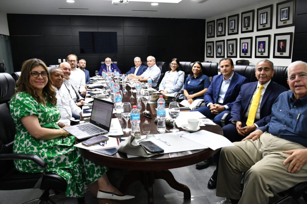 Equipos de LIDOM reeligieron por unanimidad a Vitelio Mejía como presidente - Noticias de hoy en República Dominicana | De Último Minuto