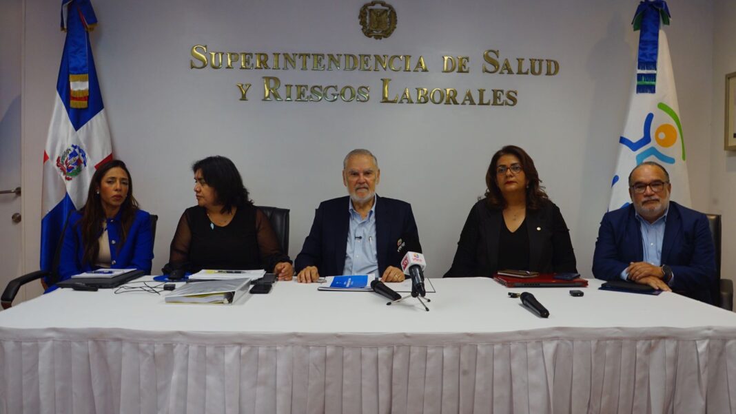 Sisalril aclara que propuesta de per cápita diferenciado no afecta a los afiliados del SFS