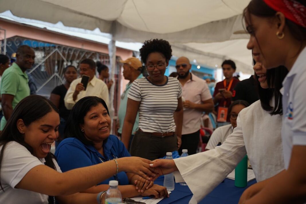 Villa Mella se moviliza en una nueva entrega de “La Alcaldía en el Barrio”