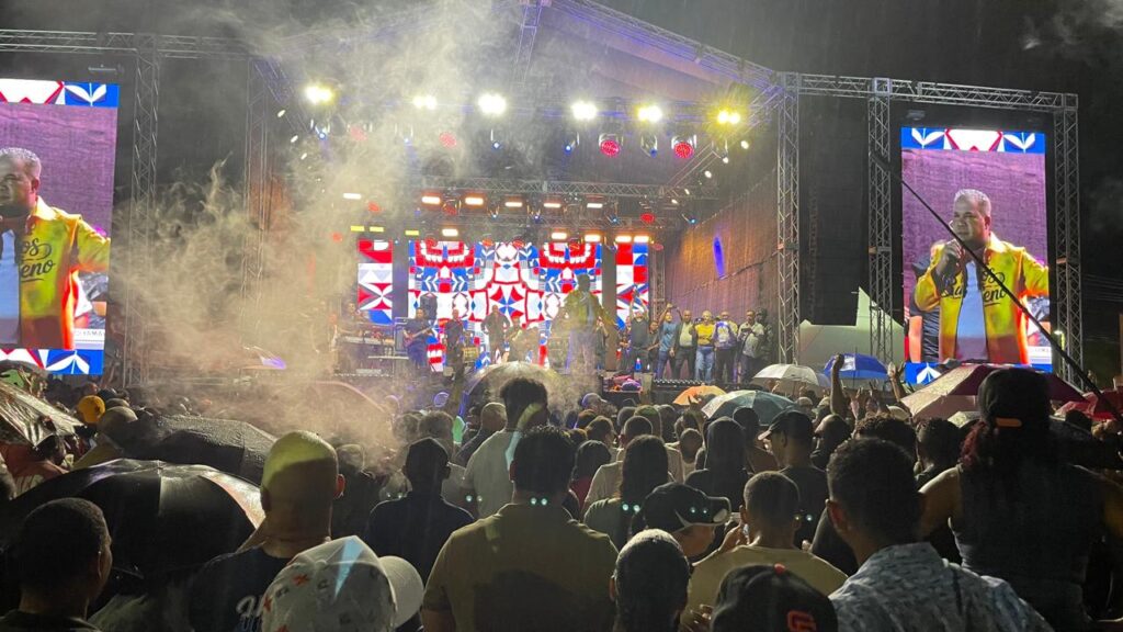 “Una noche para la historia”: El Torito hace vibrar a Bonao con su concierto “Gracias Dominicano” | 4 | “Una noche para la historia”: El Torito hace vibrar a Bonao con su concierto “Gracias Dominicano” - Noticias de hoy en República Dominicana | De Último Minuto