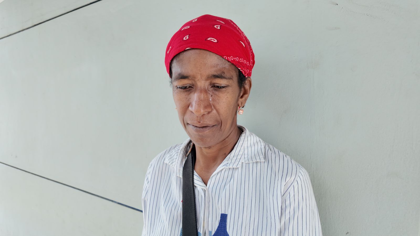 “No tengo cómo sustentarla”: madre clama ayuda para su hija con discapacidad - Noticias de hoy en República Dominicana | De Último Minuto
