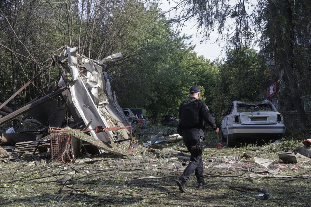 Un ataque ruso mata a 15 personas en Kiev en plena cumbre del G7