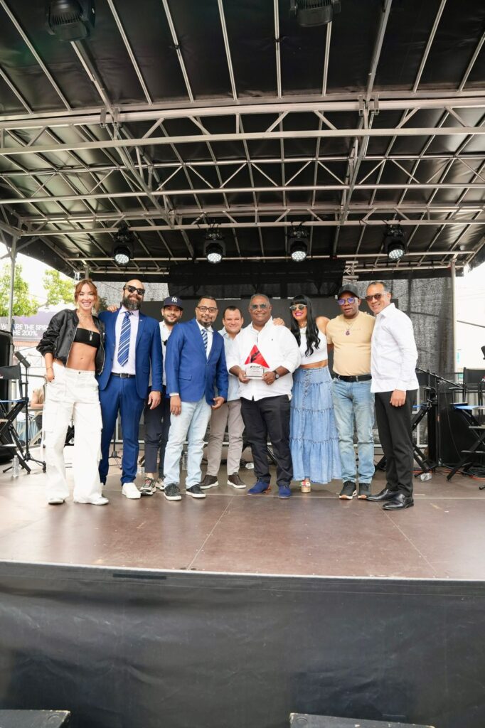 Alofoke Media Group llenó de emoción a dominicanos en New York - Noticias de hoy en República Dominicana | De Último Minuto