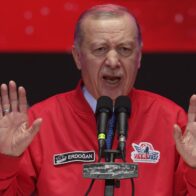 Turquía se ofrece a Irán como intermediario para acabar con el conflicto con Israel