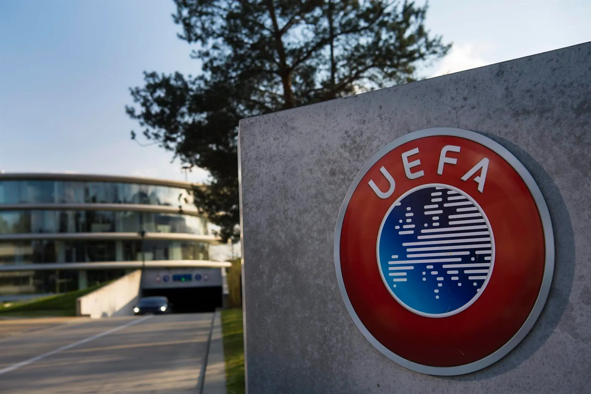 Las autoridades españolas de Competencia abren una investigación a la UEFA tras una denuncia de la Superliga - Noticias de hoy en República Dominicana | De Último Minuto