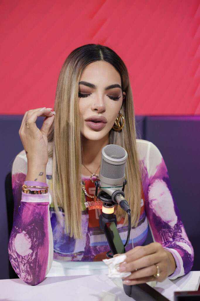 Sandra Berrocal se va en llanto en Sin Filtro por comentarios tras entrevista al padre de su hija | 2 | Sandra Berrocal se va en llanto en Sin Filtro por comentarios tras entrevista al padre de su hija - Noticias de hoy en República Dominicana | De Último Minuto