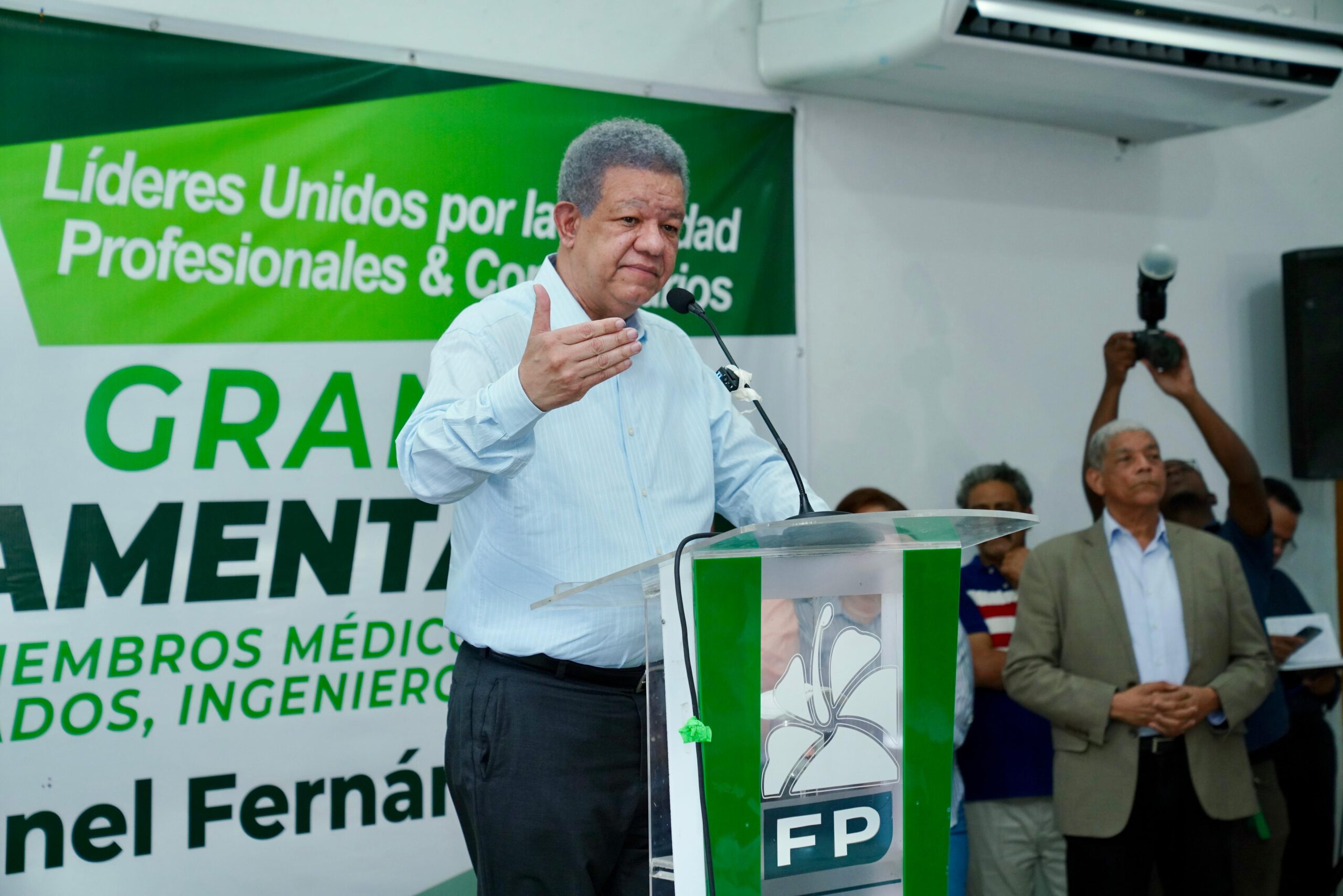 Leonel Fernández desde Bonao: el gobierno del PRM tiene el “motor fundido” - Noticias de hoy en República Dominicana | De Último Minuto