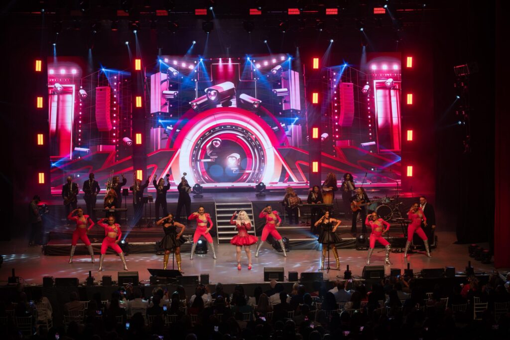 Miriam Cruz deslumbrante en el Gran Teatro del Cibao con “La Historia de una Diva” | 2 | Miriam Cruz deslumbrante en el Gran Teatro del Cibao con “La Historia de una Diva” - Noticias de hoy en República Dominicana | De Último Minuto